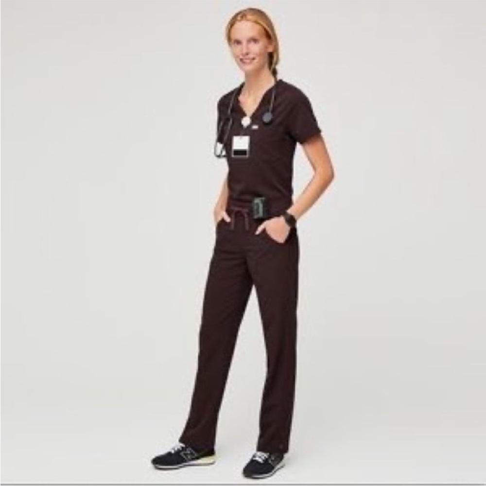 FIGS catarina expresso scrub pants S